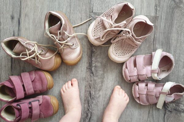 Téma: Barefoot / bosá obuv + dětská noha