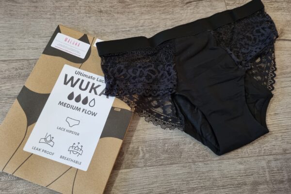 Recenze: Menstruační kalhotky WUKA Ultimate Lace Hipster Medium Flow a moje zkušenost